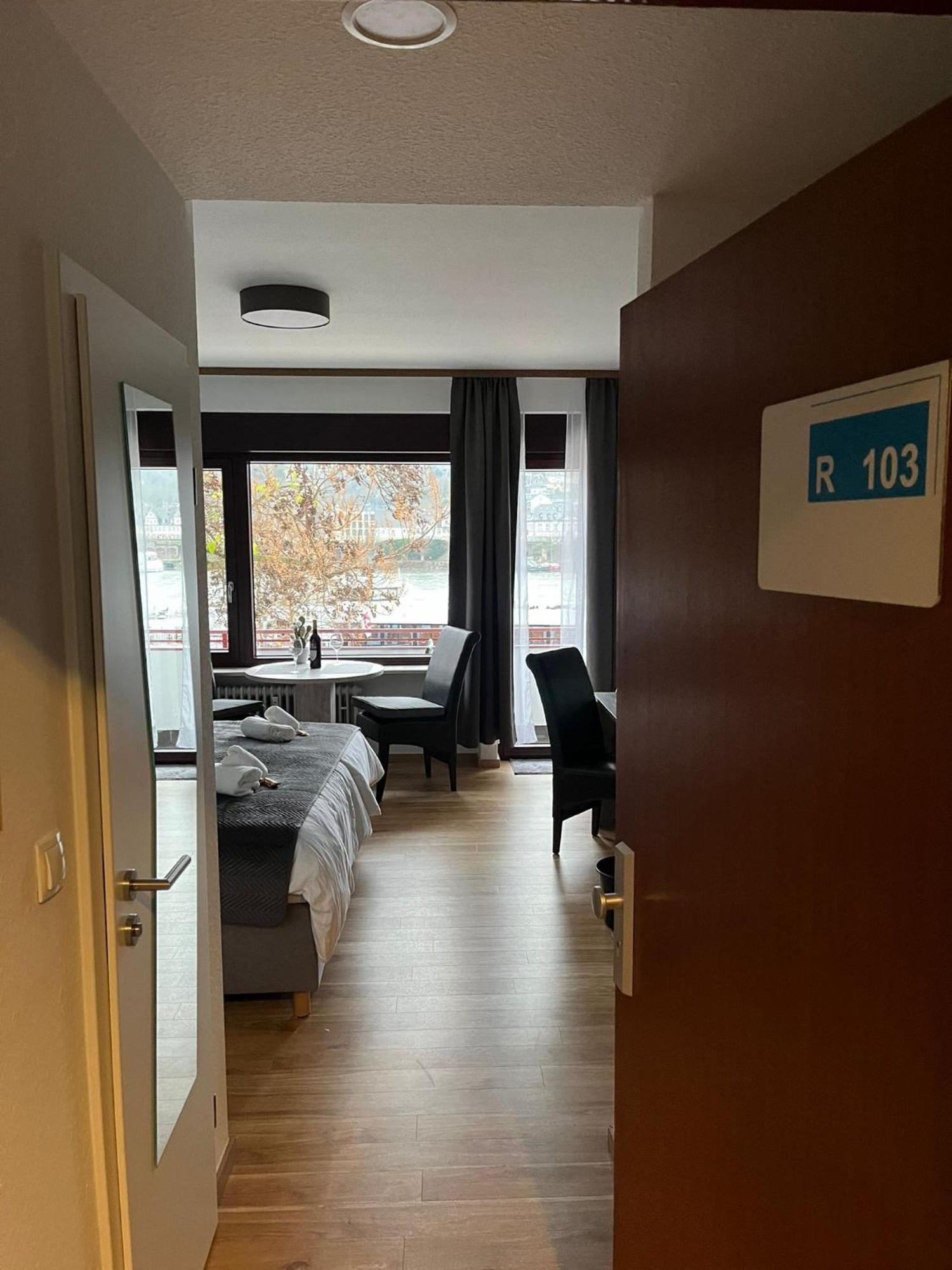 Rheinpanorama Suite Mit Balkon Koblenz  Ngoại thất bức ảnh